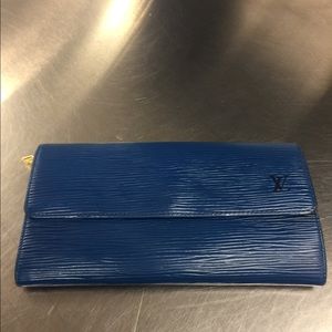 Authentic Louis Vuitton Blue Epi wallet